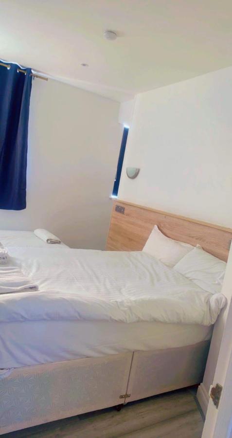 Entire Two Double Bedrooms Flat N4 Great Yarmouth Buitenkant foto